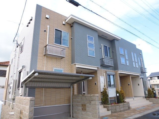 コンセルヴェ十六田の外観