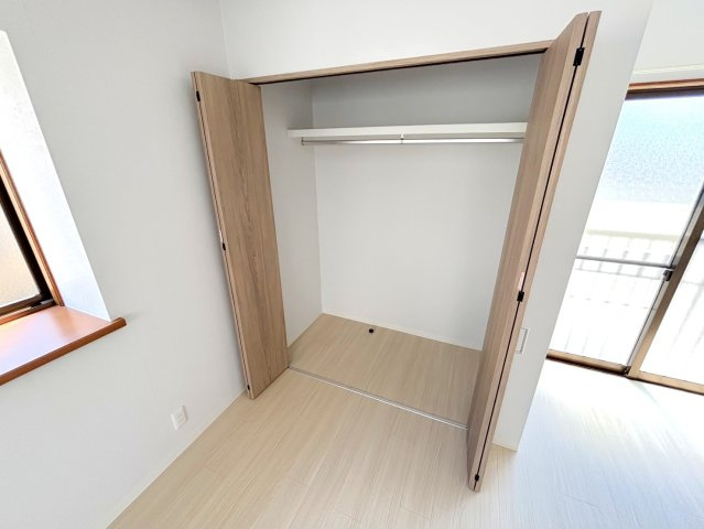 宇品西貸家の収納