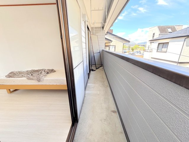 宇品西貸家のバルコニー