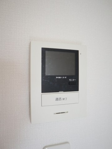 【セキュリティ】 | Ｅｌｕａ　Ａｎｅｌａ | TV付きインターホンでセキュリティ面も安心です