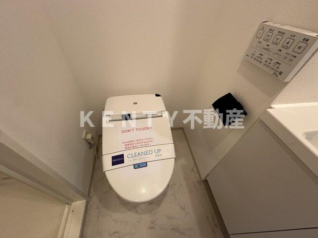 【トイレ】 | レジディア蒲田Ｖ | 落ち着いた色調のトイレです