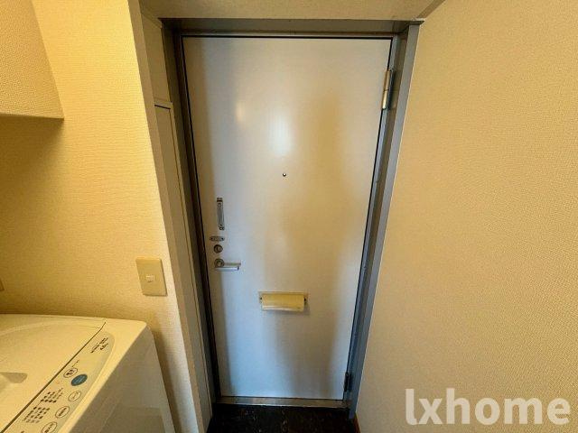 竹橋町マンションの玄関