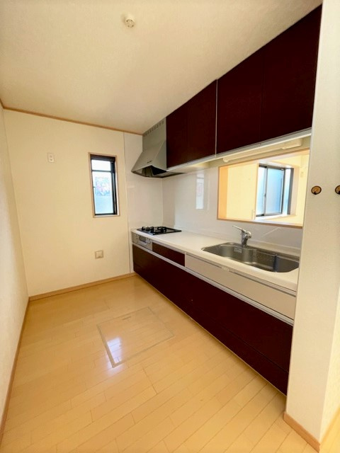 柏市東柏1丁目戸建住宅のキッチン|きれいなキッチンです