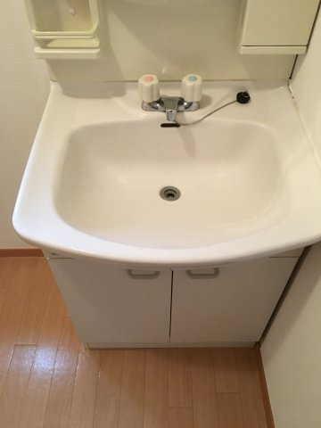 深川Ｋハイツの独立洗面台
