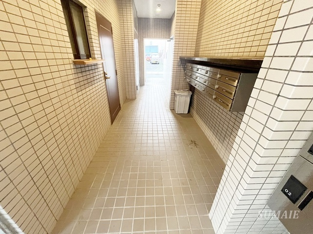 ＭＹフラット宮堀のロビー|広いエントランス☆