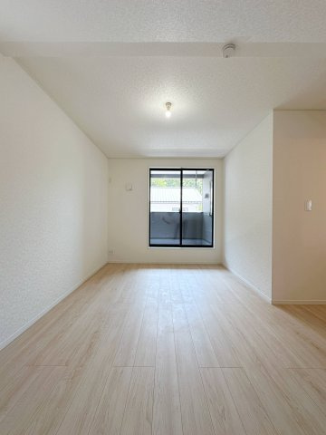 ●焼山政畝1丁目の洋室|2階7.2帖の広々とした主寝室☆