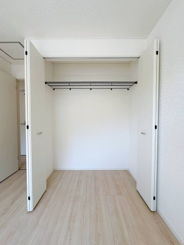 ●焼山政畝1丁目の収納|2階5.2帖洋室のクローゼット☆