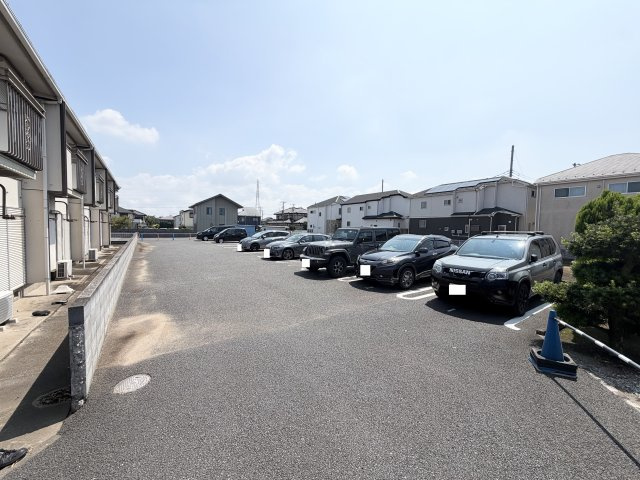 フロレスタの駐車場