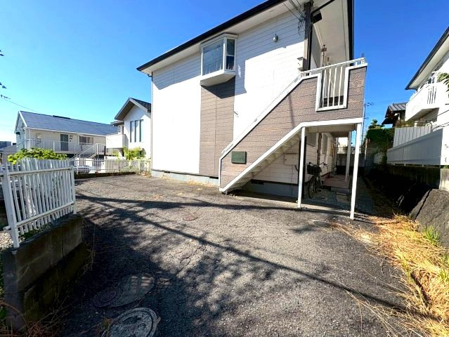 エステートピア楡の駐車場