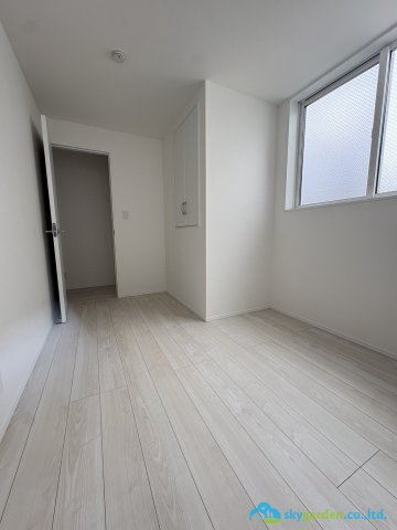茅ヶ崎市十間坂２丁目　新築戸建　２号棟の洋室|きれいな洋室です