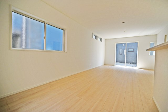 クレイドルガーデン鳥飼西3丁目新築一戸建て│3LDK＋駐車3台可のダイニング|家具配置のしやすさと収納力を兼ね備えた、使い勝手の良い空間です。