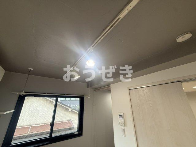 ラフォート上野根岸のエントランス