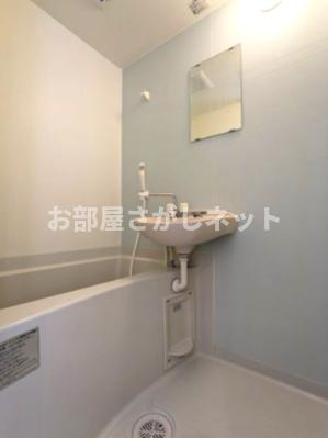 ブロッサムテラス町屋の浴室