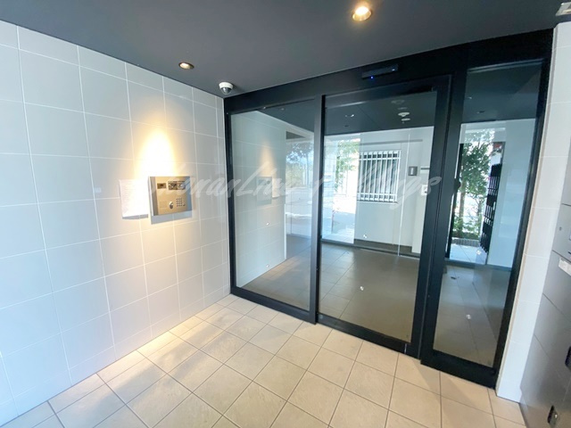 藤沢市藤が岡３丁目の賃貸マンションのエントランス|安心のオートロック♪
