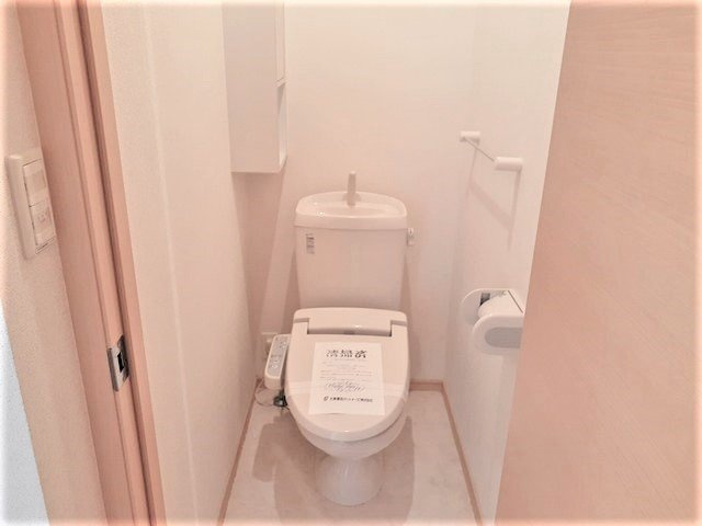 ジュネス１番館のトイレ|コンパクトで使いやすいトイレです