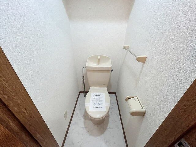ヴィラ・エスペランスのトイレ|コンパクトで使いやすいトイレです