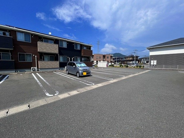 ピュア・ジュネス　Ｂの駐車場|駐車場です