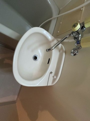 新興ハイムⅡの洗面所|忙しい朝には欠かせない洗面所です