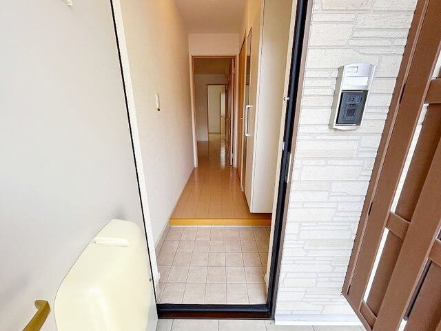 プティボヌールⅠの玄関|きれいな玄関です