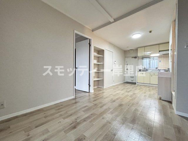 リアライズ玉出の居間・リビング
