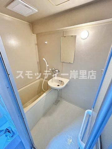 リアライズ玉出の浴室