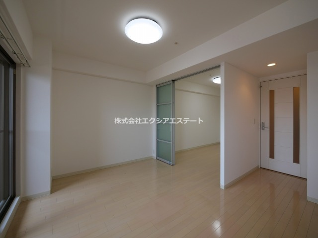 セレッソコート上本町EASTの居間・リビング