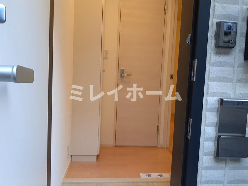 メゾン58の玄関