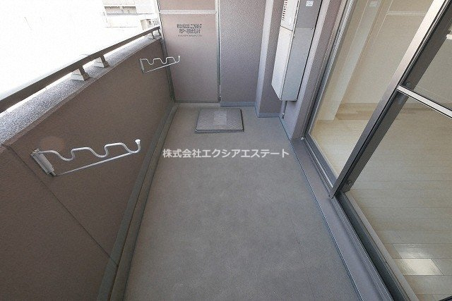 セレッソコート上本町EASTのバルコニー
