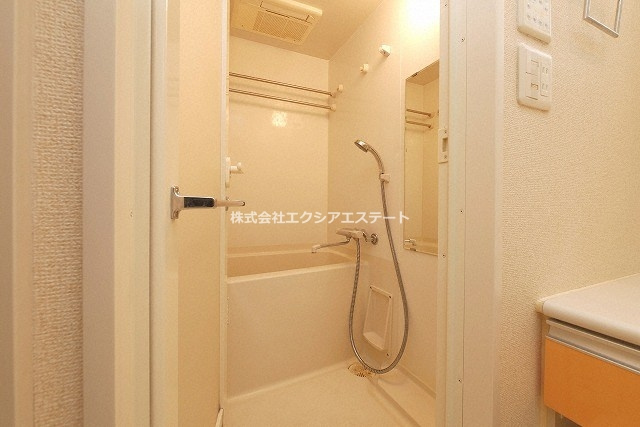 セレッソコート上本町EASTの浴室