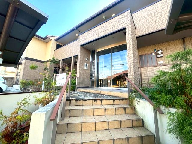 レスペランス向陽台のエントランス