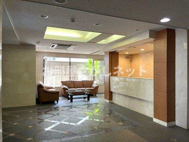 パレステュディオ新宿パークサイド【おとり物件なし】#学生・社会人にオススメ！初期費用分割払いOK！のロビー
