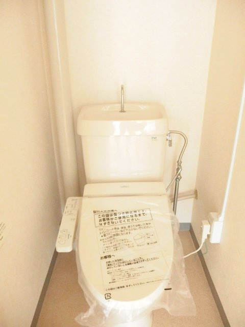 サンハイツ六浦のトイレ