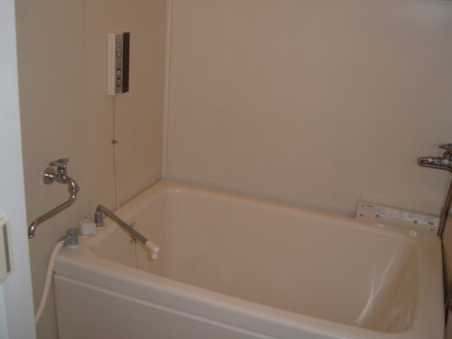 サンハイツ六浦の浴室
