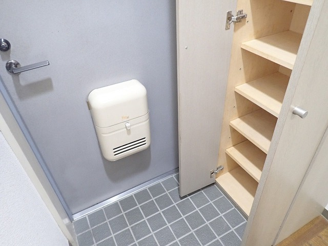 彦新ビルⅡの玄関|写真はイメージです