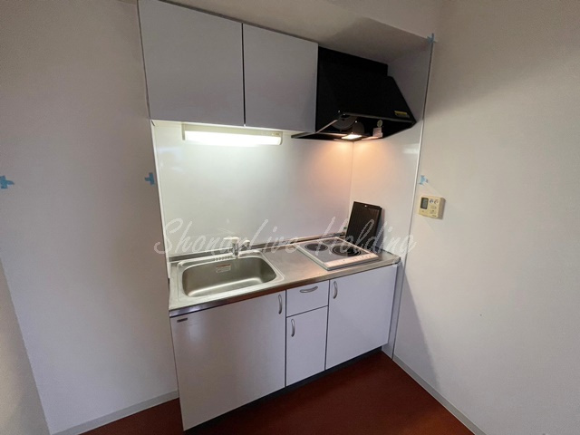 リシェス中屋 のキッチン|同物件反転タイプ