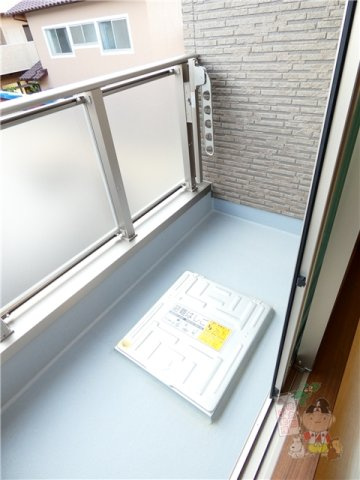 ＲＥＧＡＬＥＳＴ学南町のバルコニー