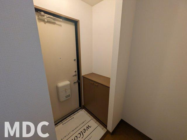 ラポール宮内Aの玄関