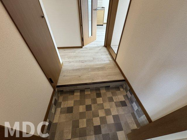 徳島市南沖洲１丁目のアパートの玄関