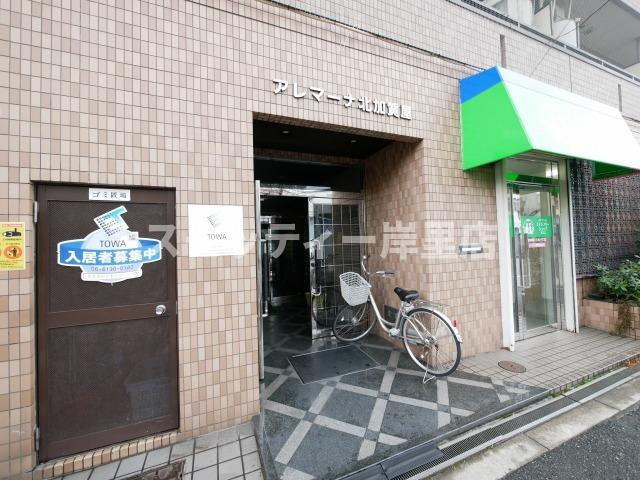 アレマーナ北加賀屋のエントランス
