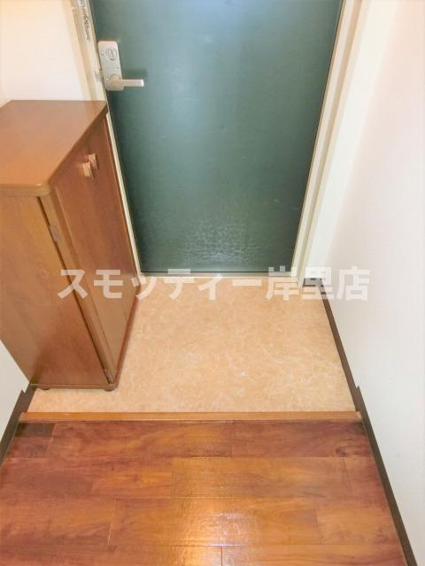 アレマーナ北加賀屋の玄関