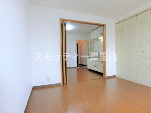 アレマーナ北加賀屋の寝室