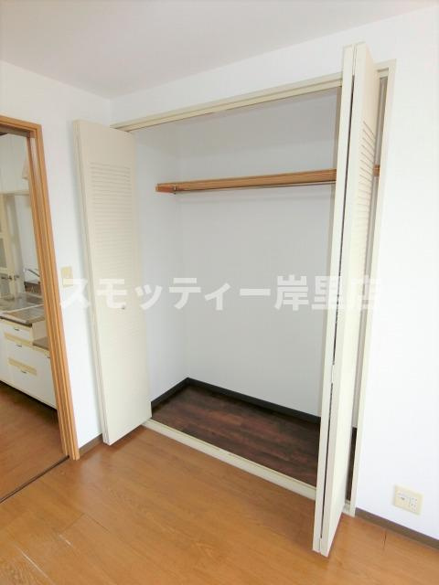 アレマーナ北加賀屋の収納