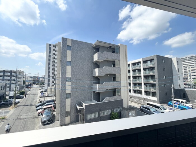 【バルコニー】 | バルコニーからの眺望