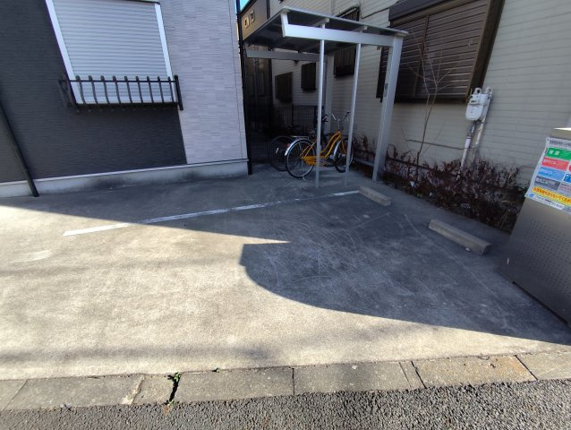 ツカーノの駐車場