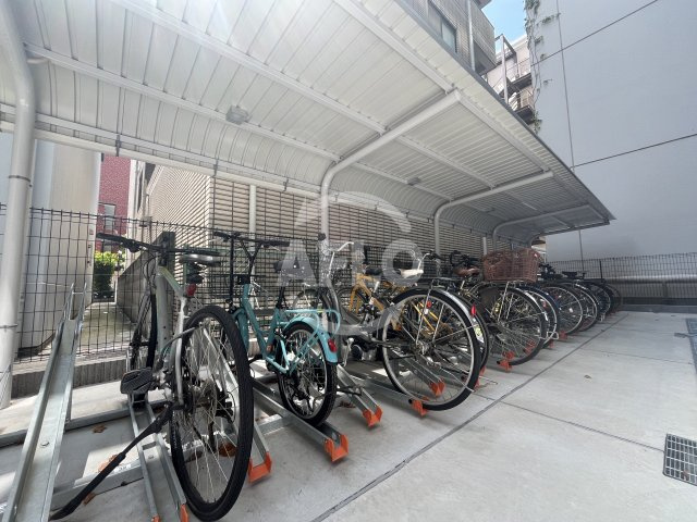 エタニティ江坂のその他共用部分|エタニティ江坂　駐輪場