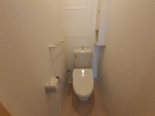 エフパティオⅢのトイレ|シンプルで使いやすいトイレです