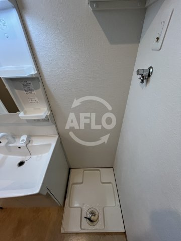 ファーストフィオーレ江坂レガリスの洗面所|ファーストフィオーレ江坂レガリス　洗濯パン