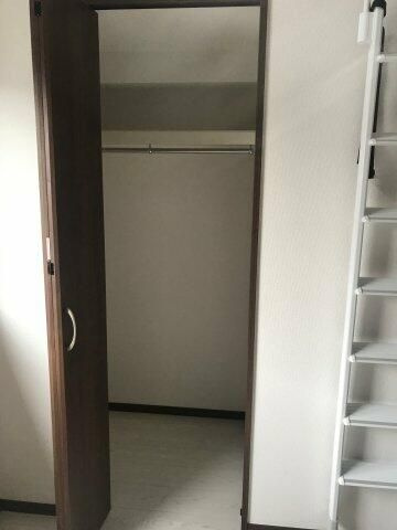 横浜市南区六ツ川１丁目のアパートの収納