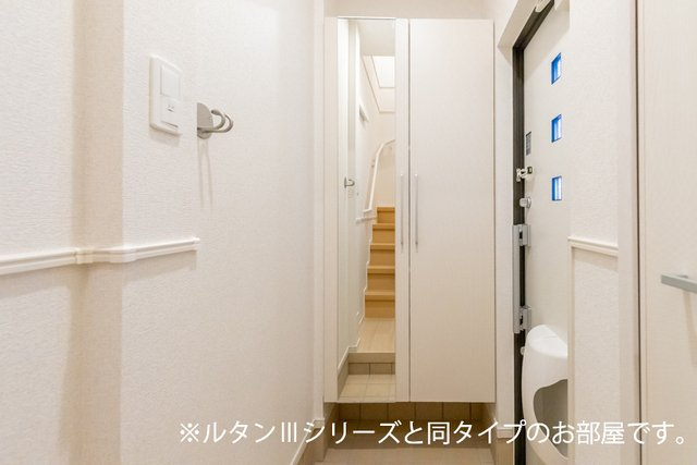 ラヴィアンローズの玄関
