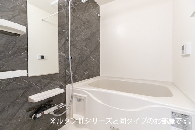 ラヴィアンローズの浴室
